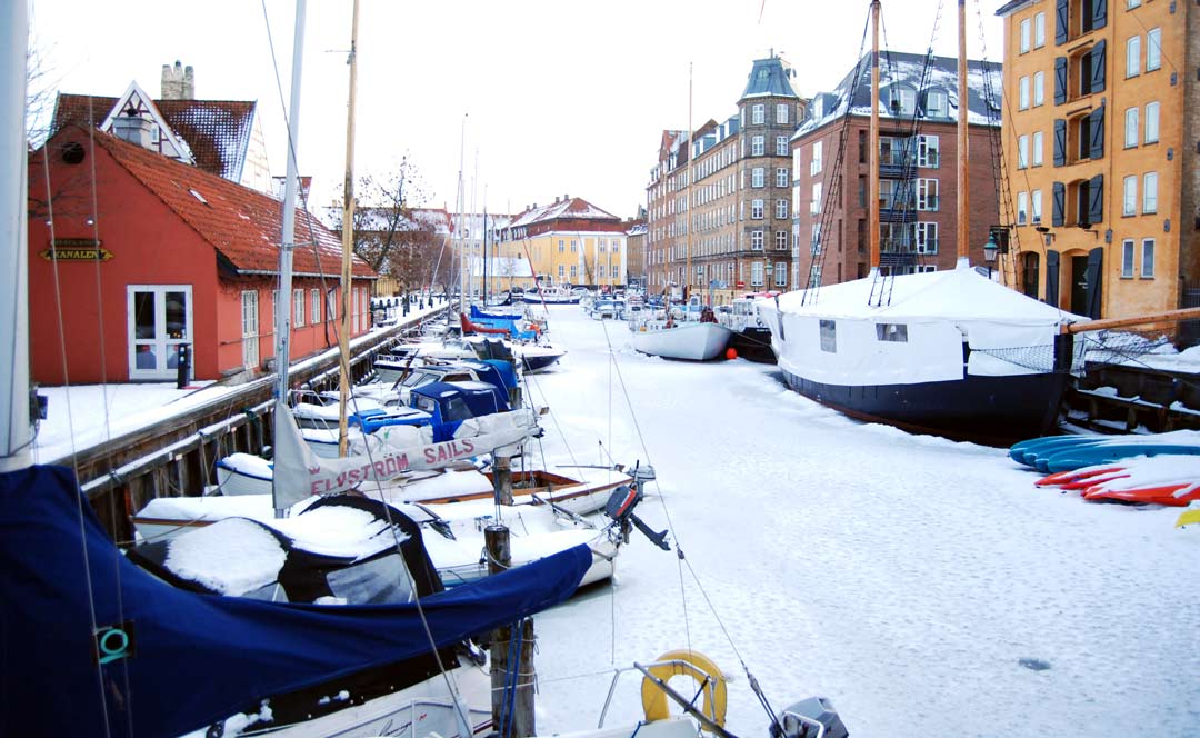 Walking-Around-Copenhagen-in-the-Winter-by-Sandy-Joe-Karpetz-1