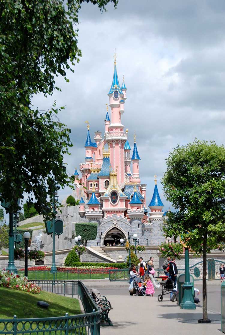 Disneyland Paris by Sandy Joe Karpetz 2 Disneyland Paris by Sandy Joe Karpetz 2
