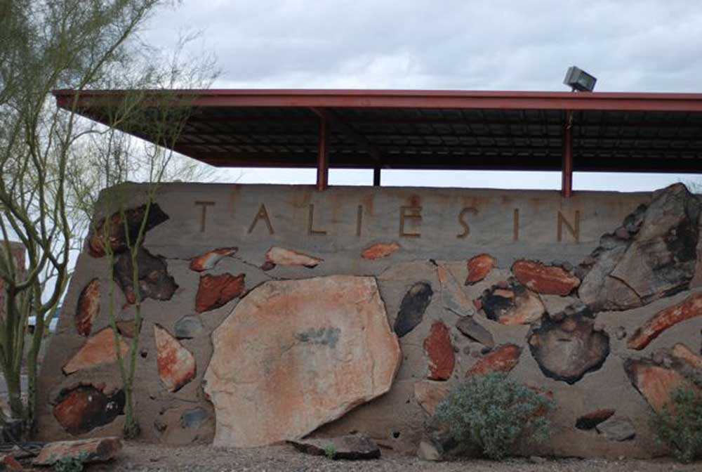 Linger-At-Taliesin-West-Sandy-Joe-Karpetz-