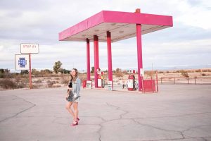 queen-of-the-gas-station-sandy-joe-karpetz-