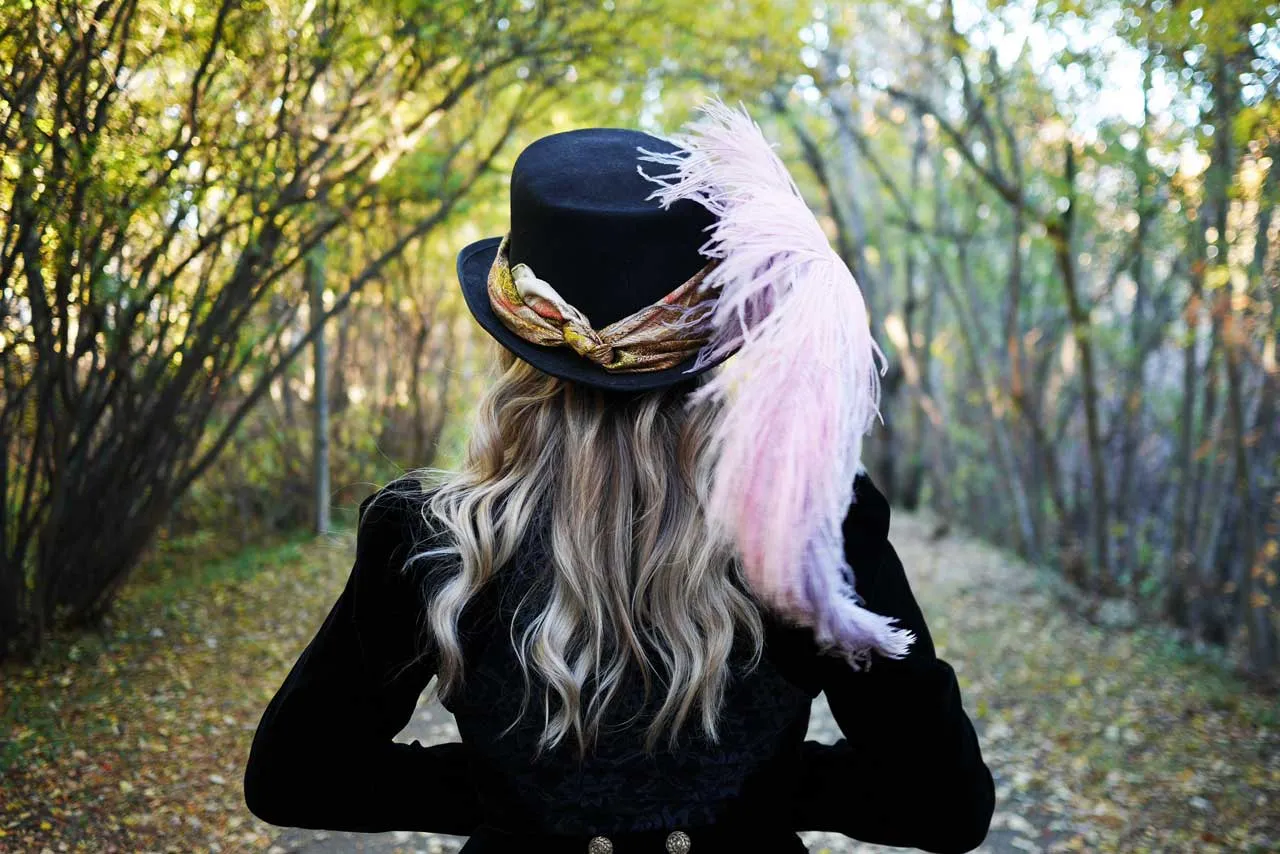 Stevie Nicks Thrifted Halloween Costume Sandy-Joe-Karpetz-5 coachella-weekend-one-2016