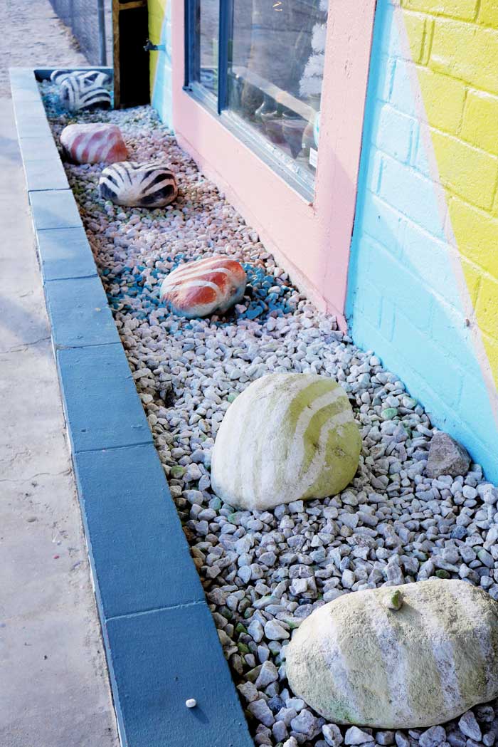 the-end-vintage-shop-yucca-valley