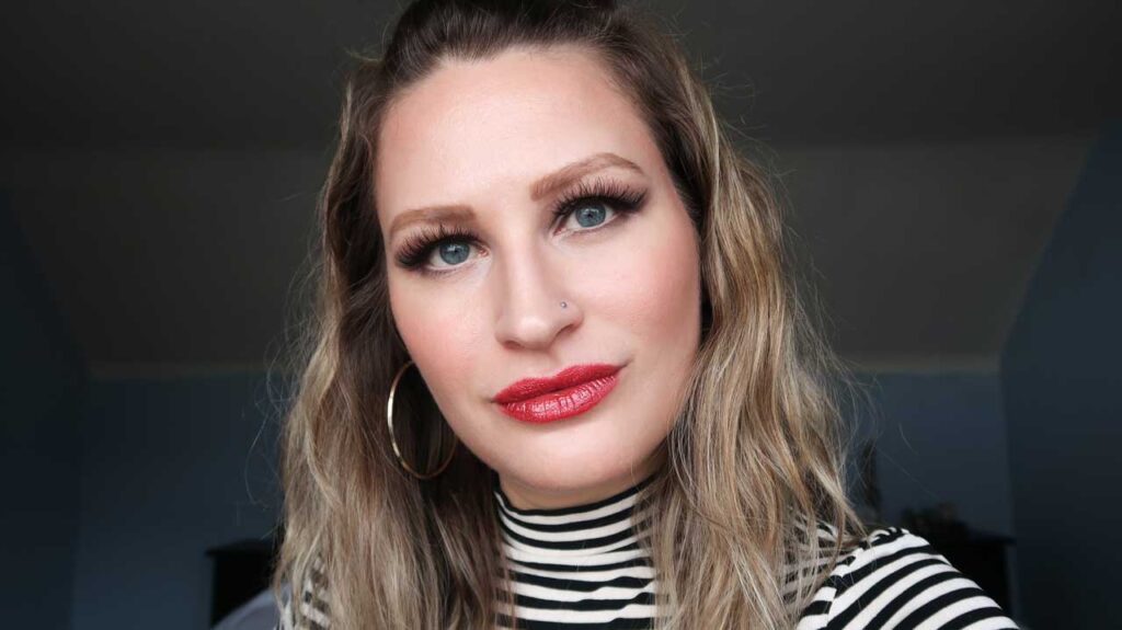 Holiday-Glam-Makeup-ft-Bobbi-Brown-Sandy-Joe-Karpetz